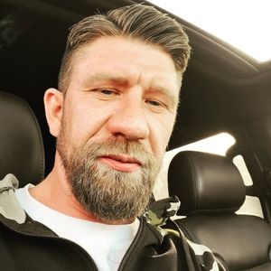 Meet your Posher, Charles